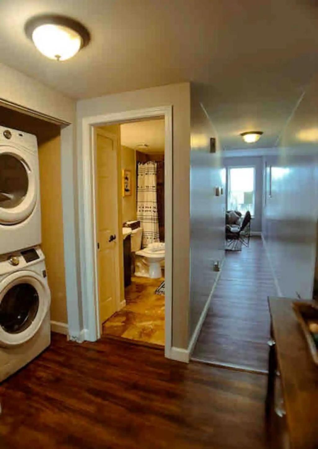 Modern Duplex Near Arenas, Hospitals, Universities, & Attractions Tower Grove Екстер'єр фото